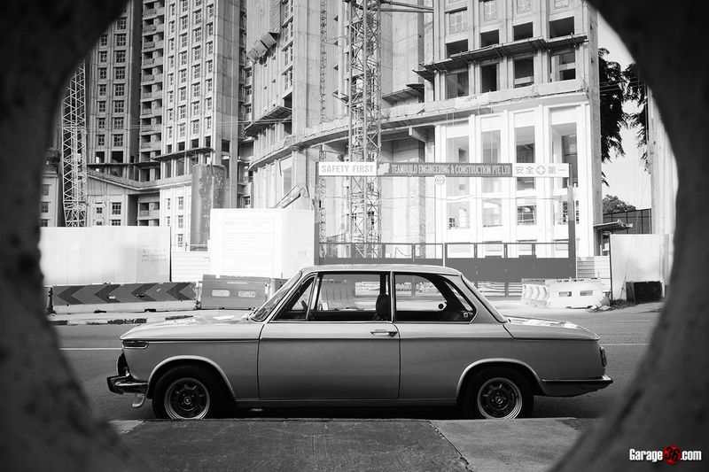 Illustration for article titled NEUE SENSATION: Driving a 1973 BMW 2002